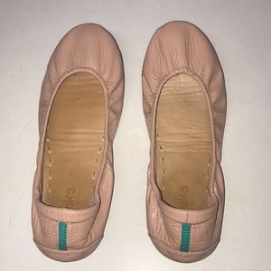 - Tieks blush patent size 7